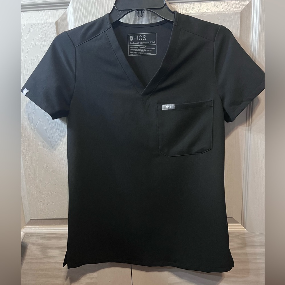 Catarina™ One-Pocket Scrub Top.